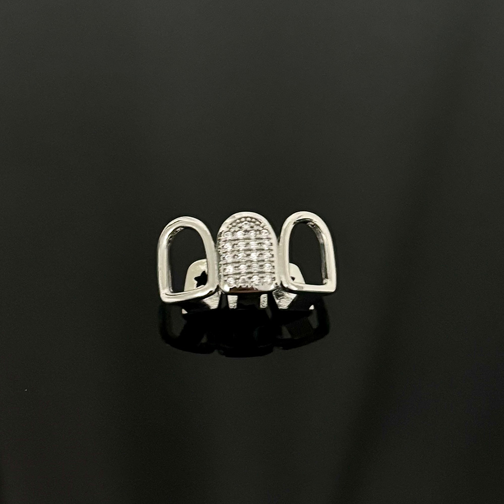 YOUNGX Hip Hop Drie Holle Zirk - Body Jewelry Men recensie en prijs
